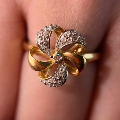 Floral Swirl Round Cut Lab Grown Diamond 14K Gold Ring