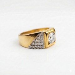 Round Cut Moissanite Diamond Men's 14K Gold Ring