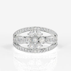 Buy Caratbazaar Majestic Bloom Lab Grown Diamond 18k Gold Ring