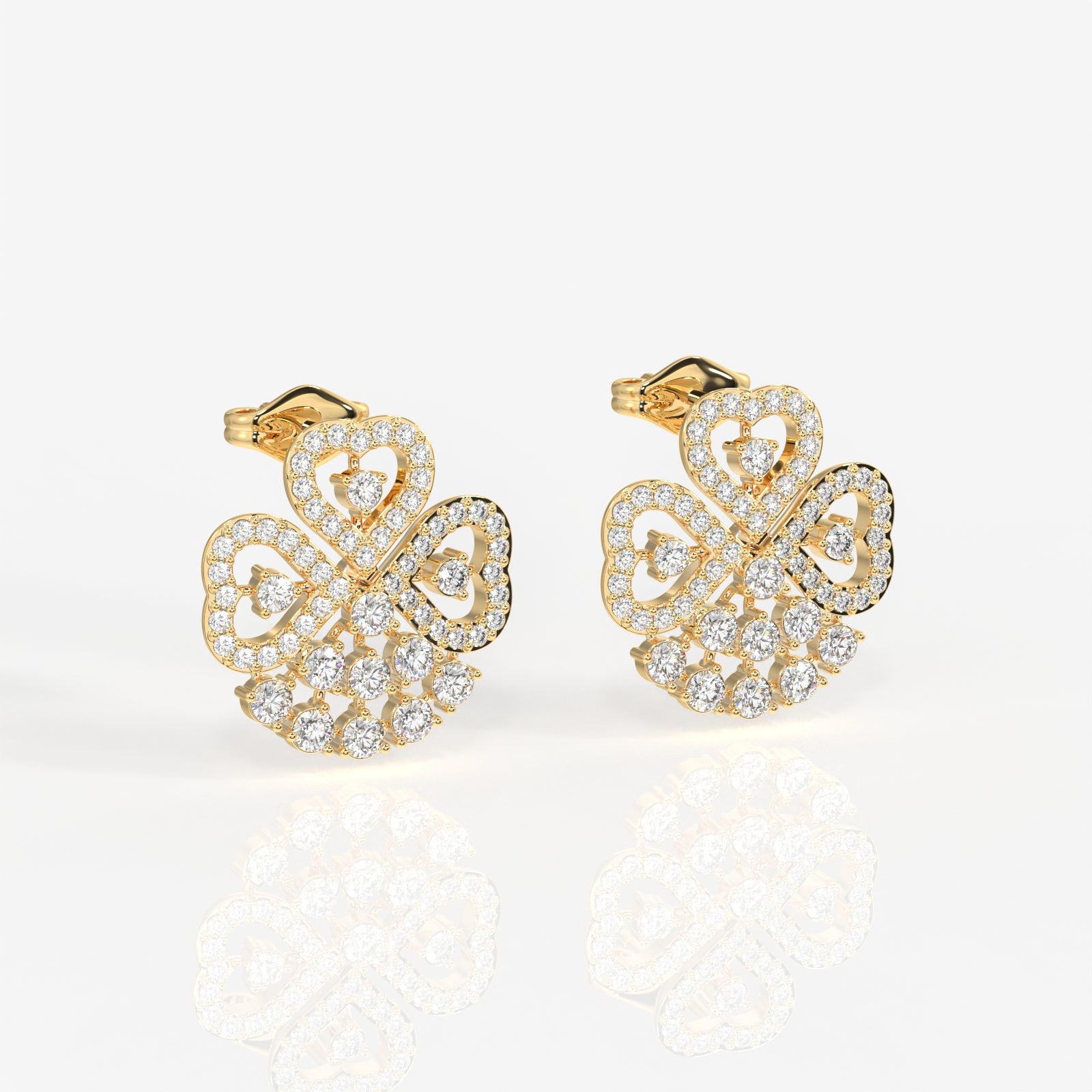Caratbazaar Clover Charm Moissanite Stud 14k Gold Earrings