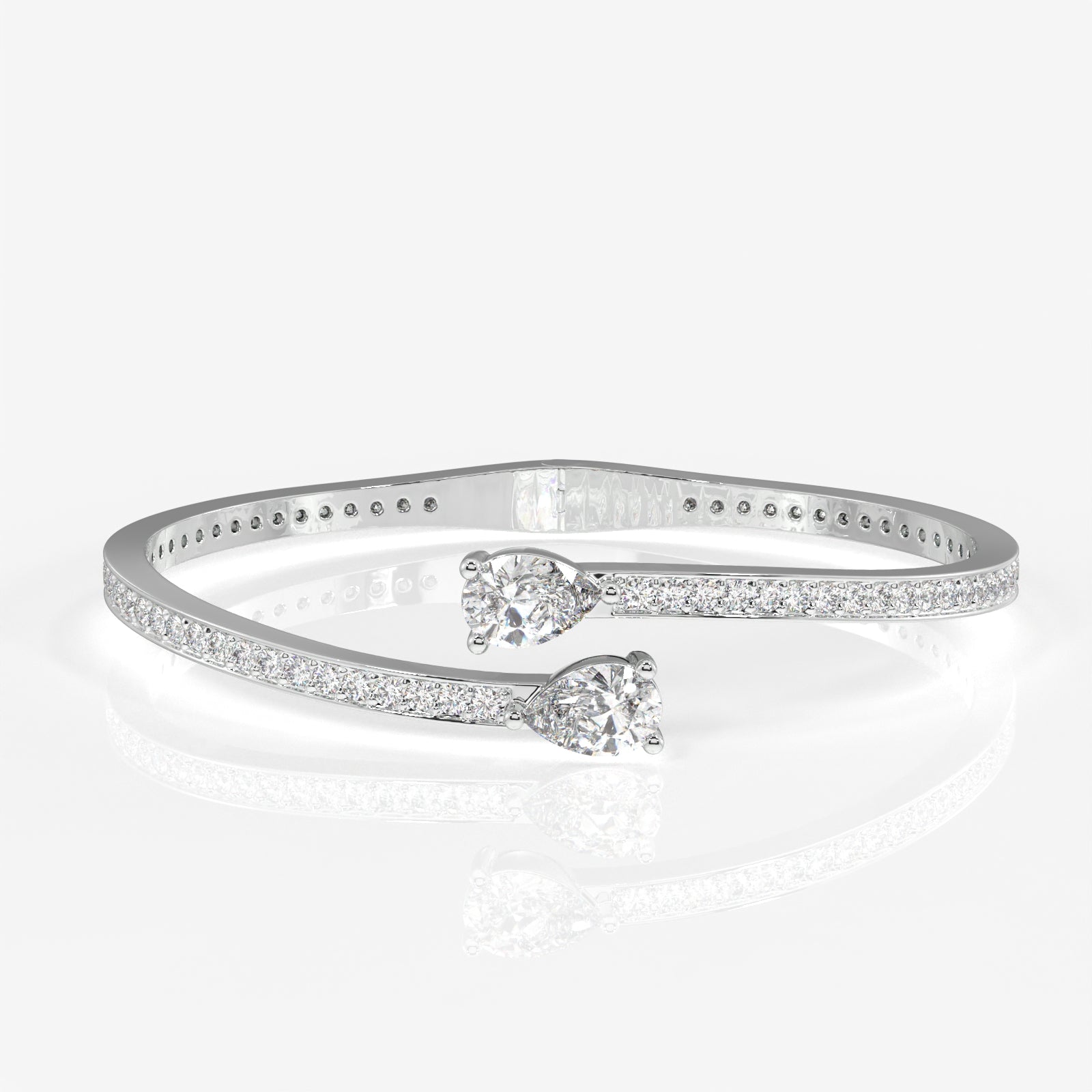 Caratbazaar Pear Cut Moissanite Diamond Fashion 18K Gold Bracelet