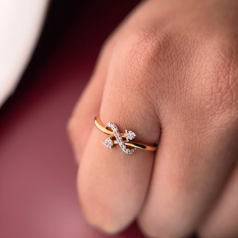 Scalloped Cluster Round Cut Lab Grown Diamond 14K Gold Ring