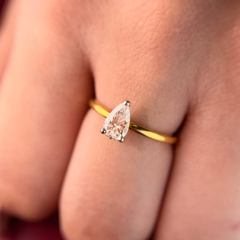 Classic Pear Cut Lab Grown Diamond Engagement 18K Gold Ring