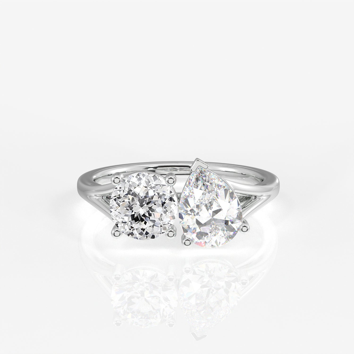 Portuguese Cut Lab Grown Diamond Toi - Et - Moi 18K Gold Ring