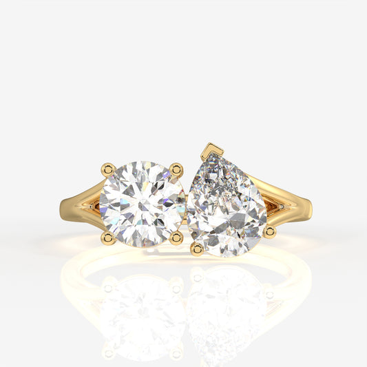 Round and Pear Cut Moissanite Diamond Toi Moi 18k Gold Ring