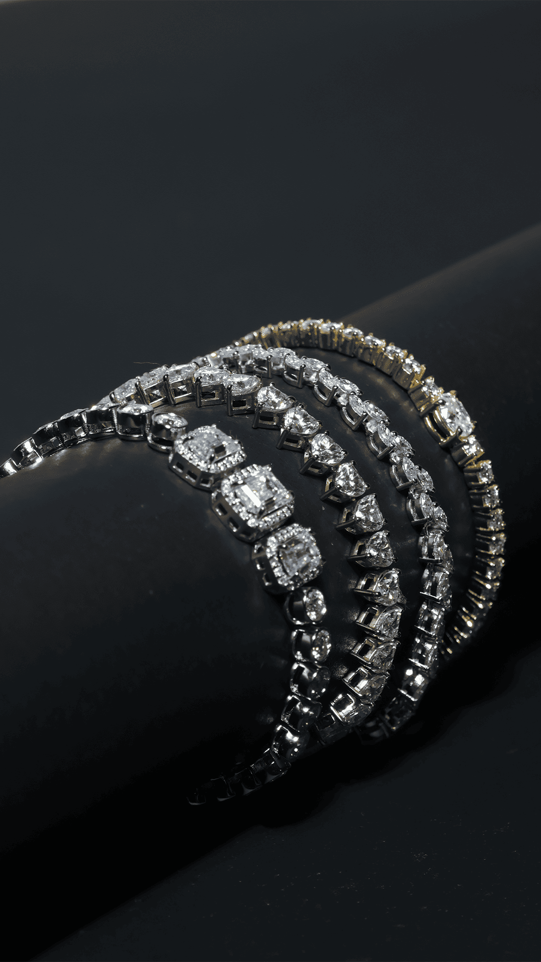 Brilliant Moissanite Bracelets And Bangles With Diamond Like Sparkle