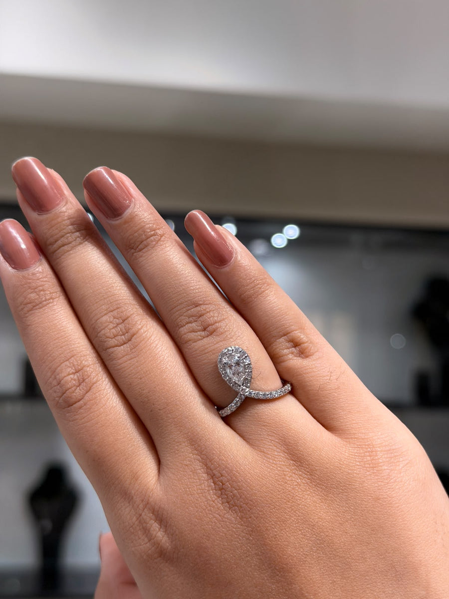 Amara Belle Halo Pear & Round Cut Moissanite Diamond Engagement 18K Gold Ring