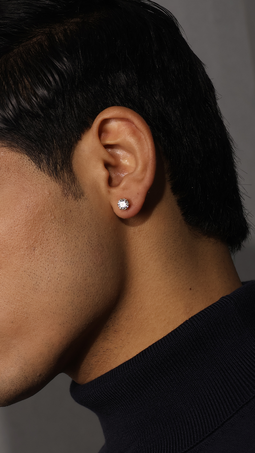 Lab Grown Diamond Earrings For Men With Sharp Style