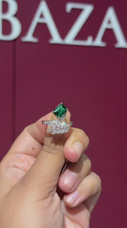 Amelie Eclat Emerald Bloom Gemstone and Lab Grown Diamond Engagement 9K Gold Ring