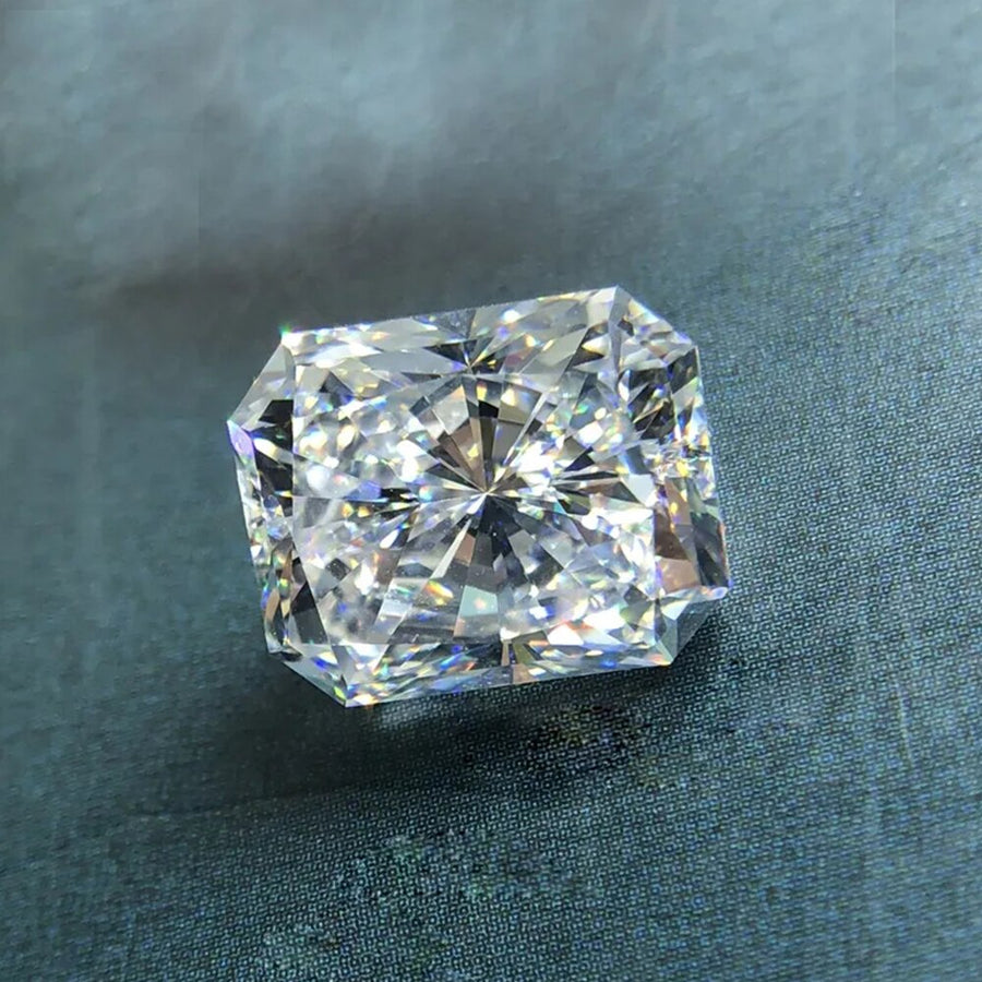 Radiant Cut Certified Moissanite Diamond D VVS1